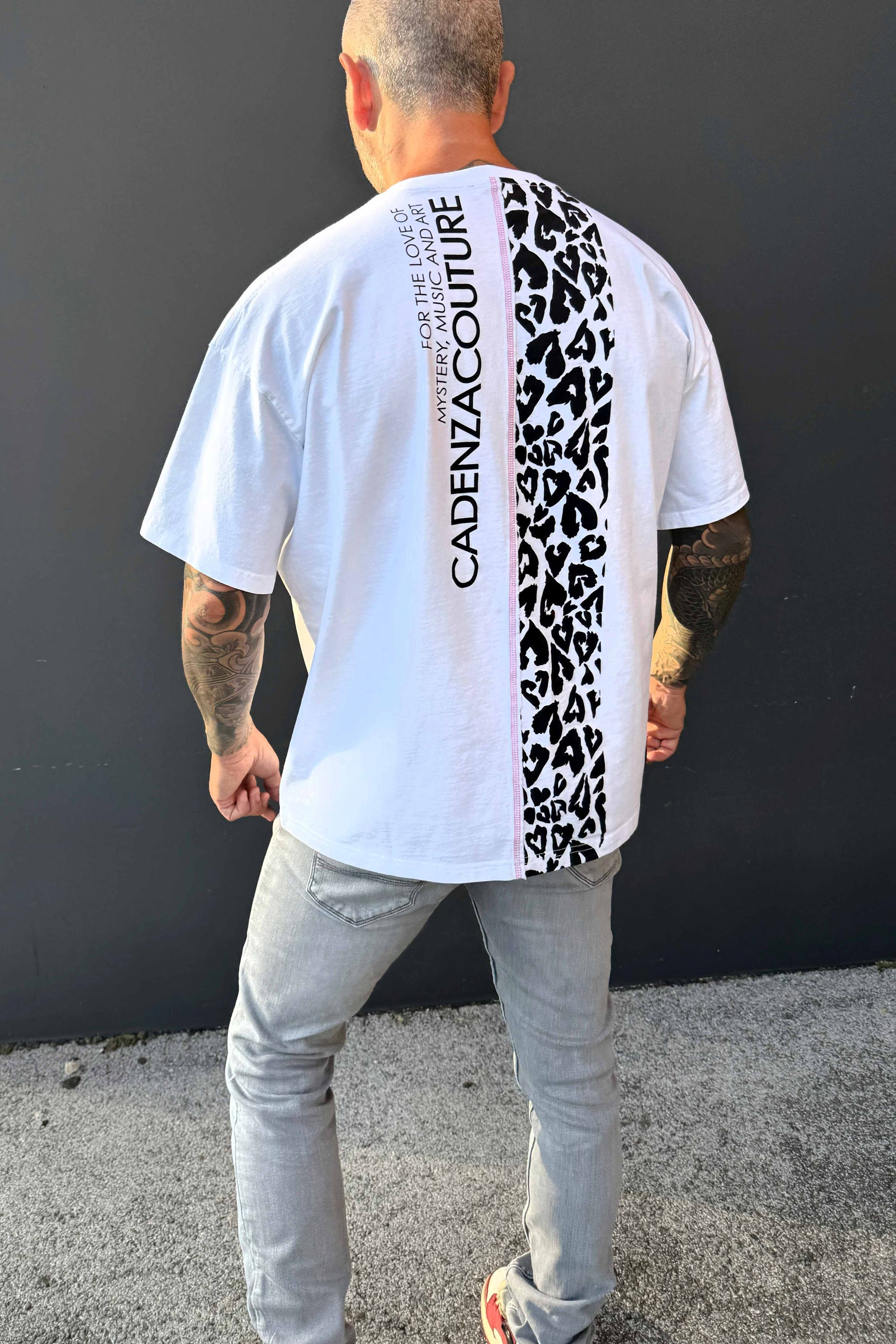 T-Shirt – VINYL LEO