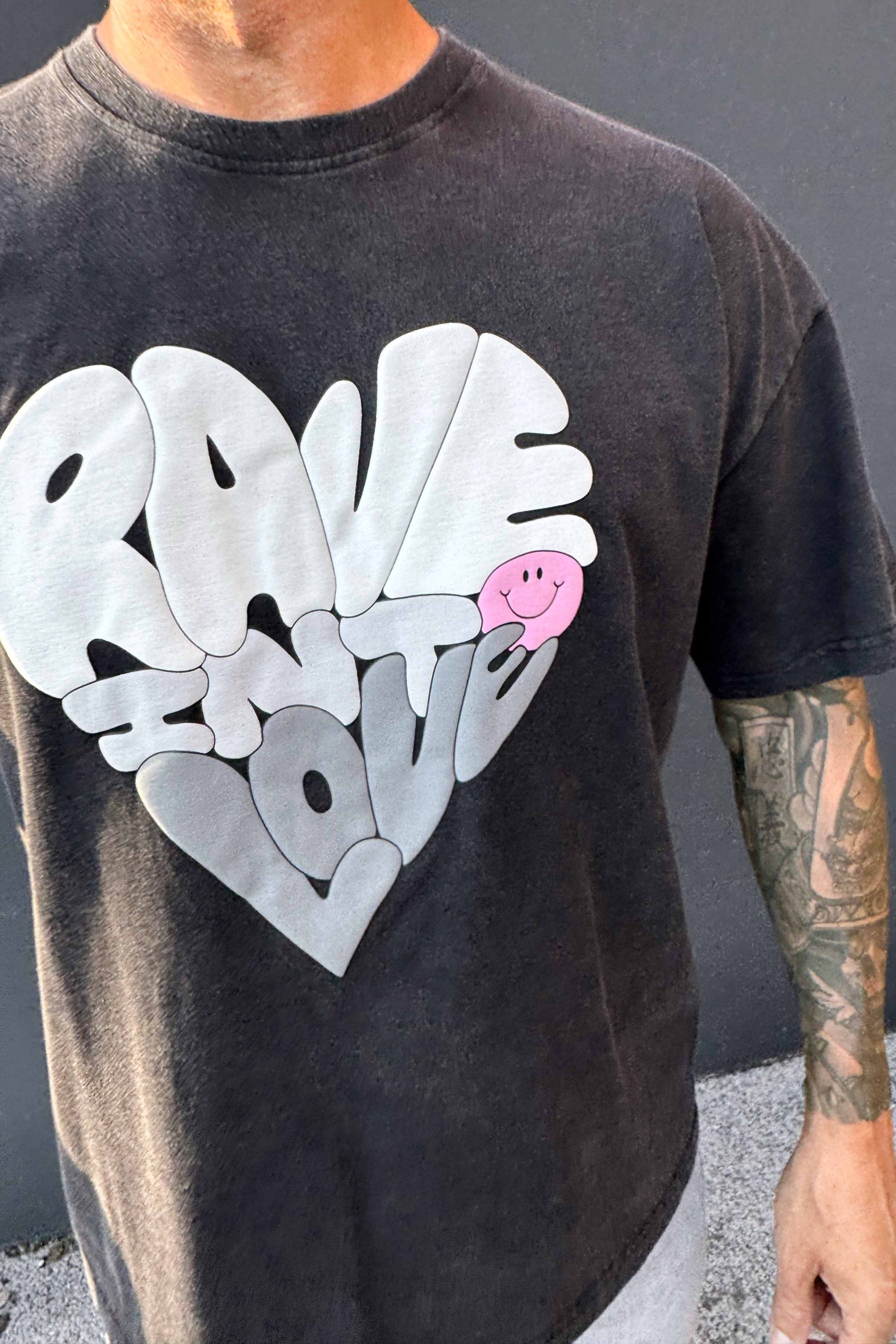 T-Shirt – Smiley Heart